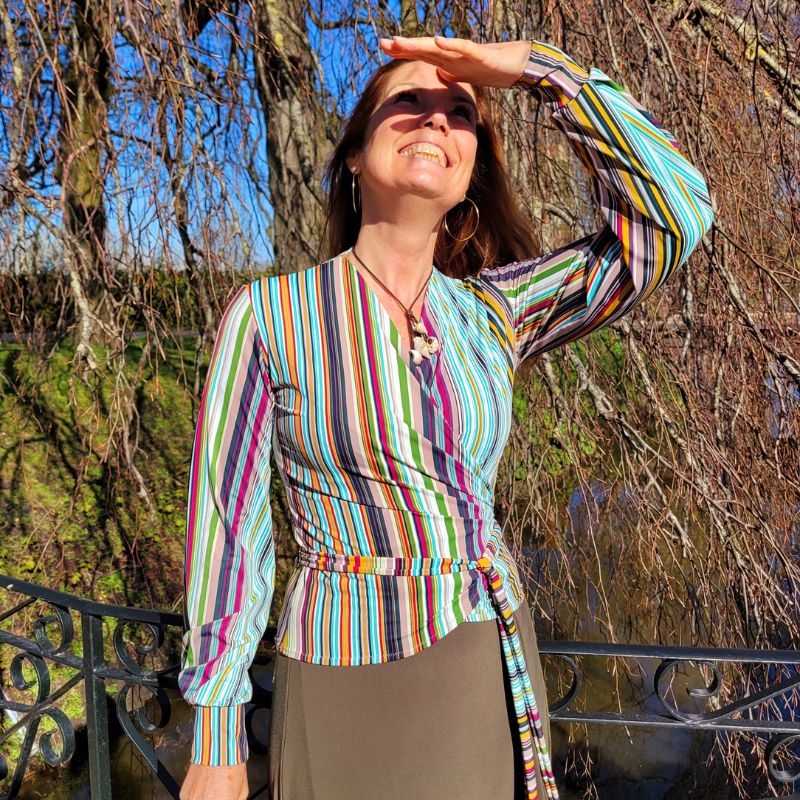 Wikkelblouse kort retro streep met ballonmouw laatste stuks