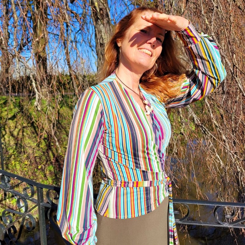 Wikkelblouse kort retro streep met ballonmouw laatste stuks